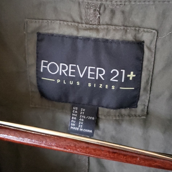 Army Green Hooded with Pockets - Picture 2 of 13